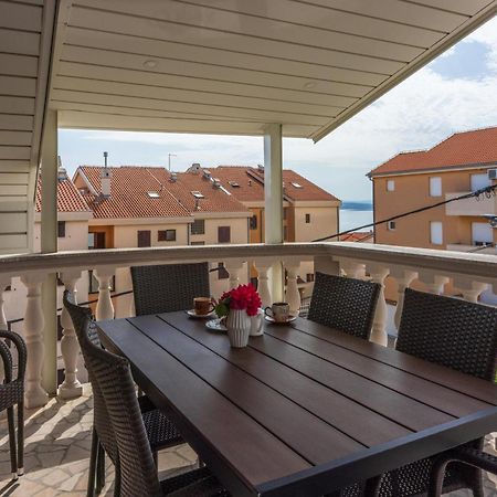 Apartments Mirela Crikvenica Exterior photo