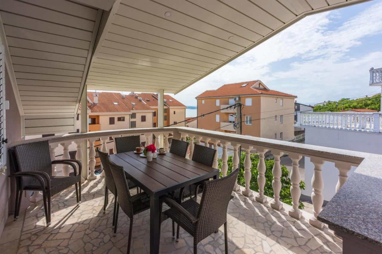 Apartments Mirela Crikvenica Exterior photo
