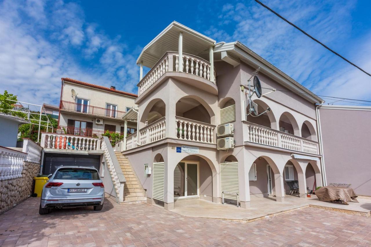 Apartments Mirela Crikvenica Exterior photo