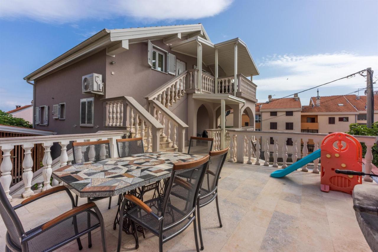 Apartments Mirela Crikvenica Exterior photo
