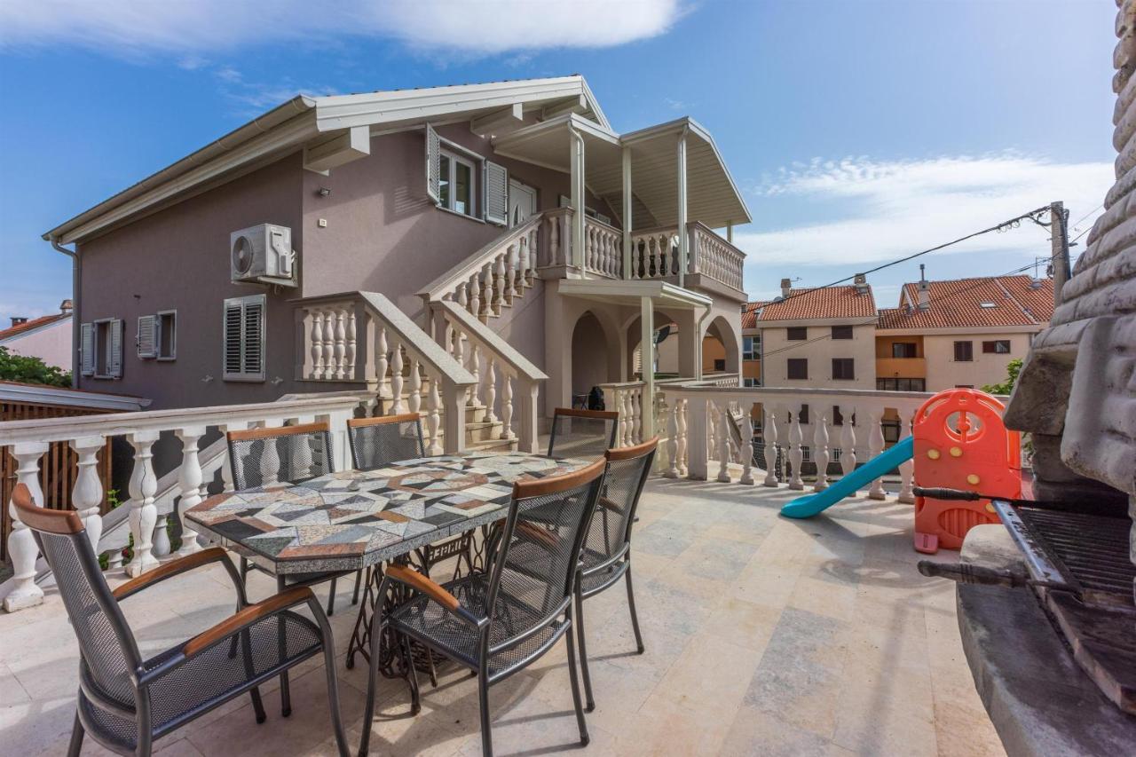 Apartments Mirela Crikvenica Exterior photo